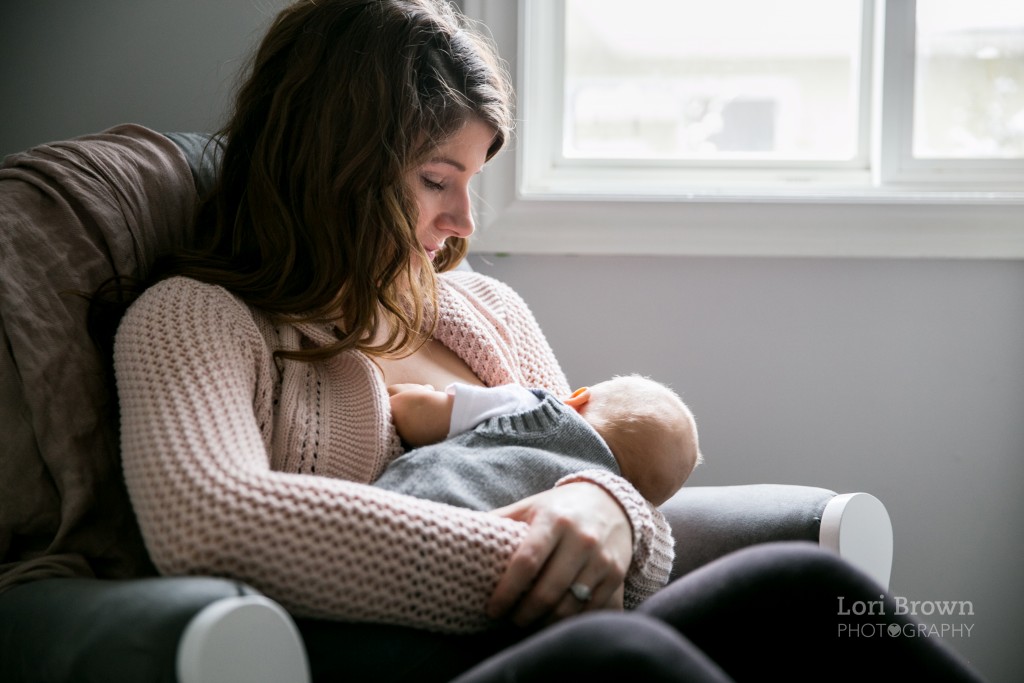 Kelowna newborn documentary session, breastfeeding