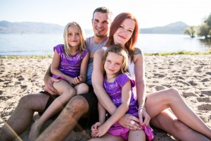 Kelowna Okanagan family beach Photography - Bieksa