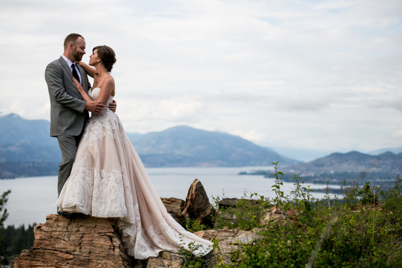 Nanaimo & Vancouver Island Wedding Photographer | Couple on mountain top overlooking water